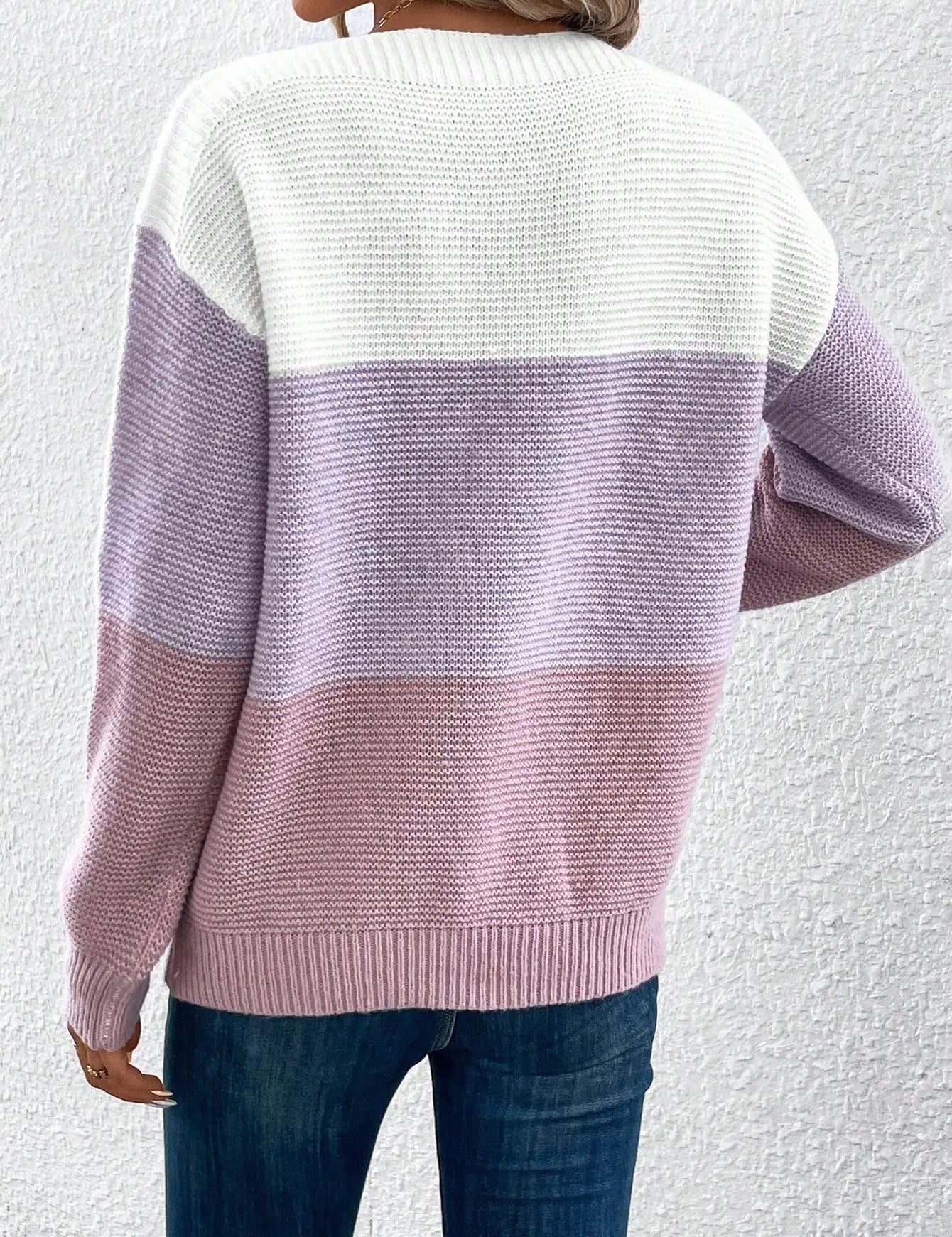 Damski sweter pulowerowy z blokami kolorów luźny krój dekolt w łódkę 1