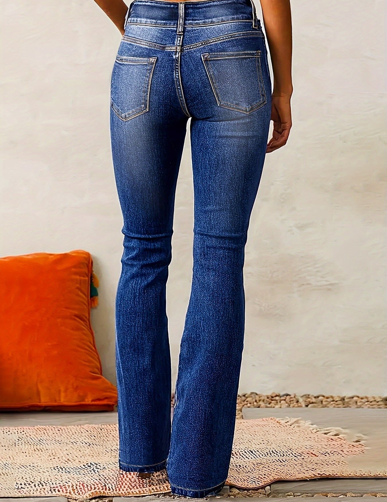 Damskie dżinsy bootcut z wysokim stanem i stretchowym materiałem modelujące sylwetkę 3
