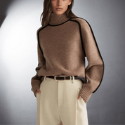 Elegancki sweter z golfem damski na jesień i zimę komfortowy i miękki 0