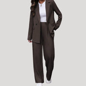 Emilia | Damen Taillierter Zweireihiger Hosenanzug mit Weiter Hose 12