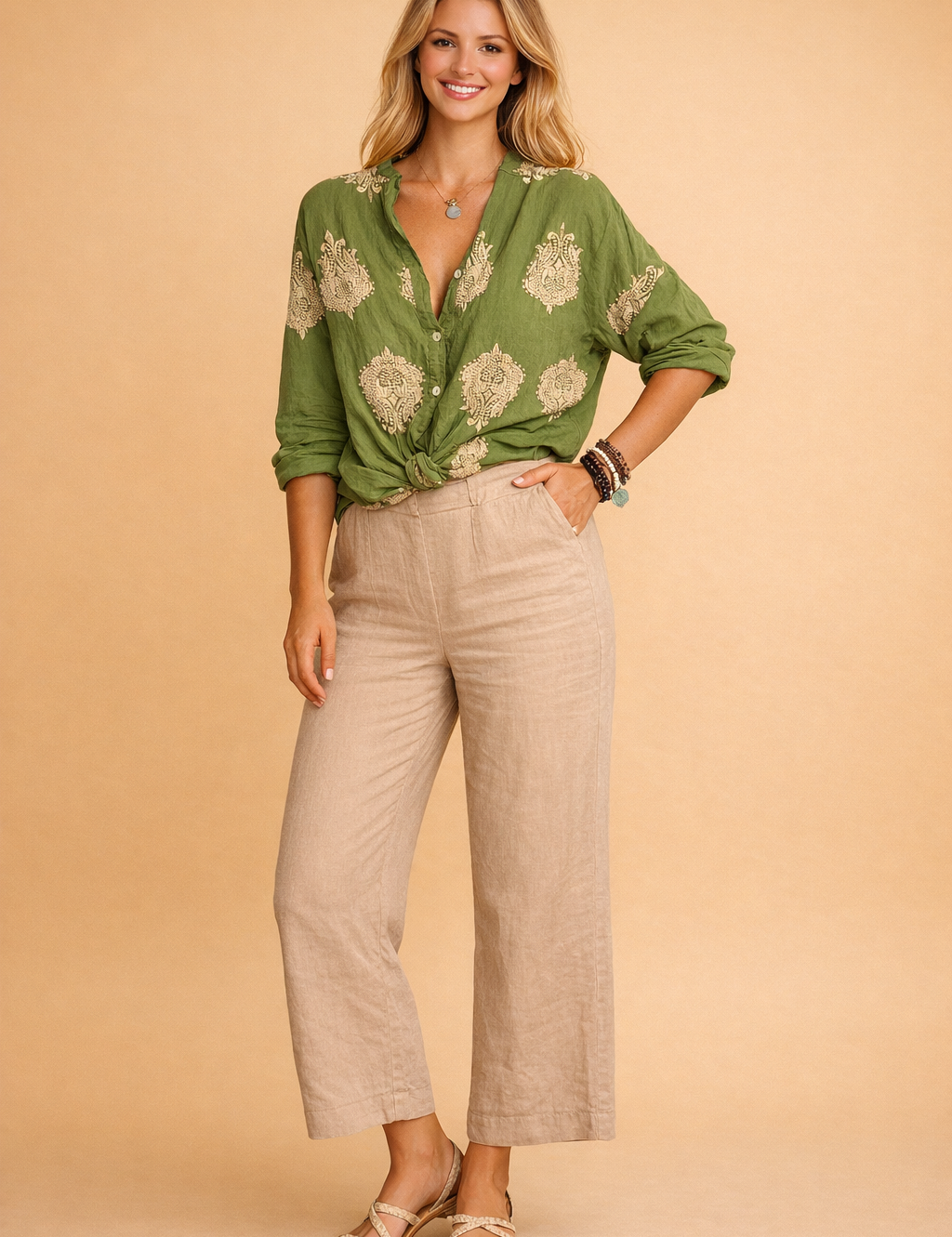 Fashionableandchicblouse4.png