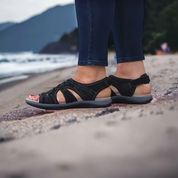 Faye | Modne sandały terenowe – gdzie moda spotyka się z funkcjonalnością 3