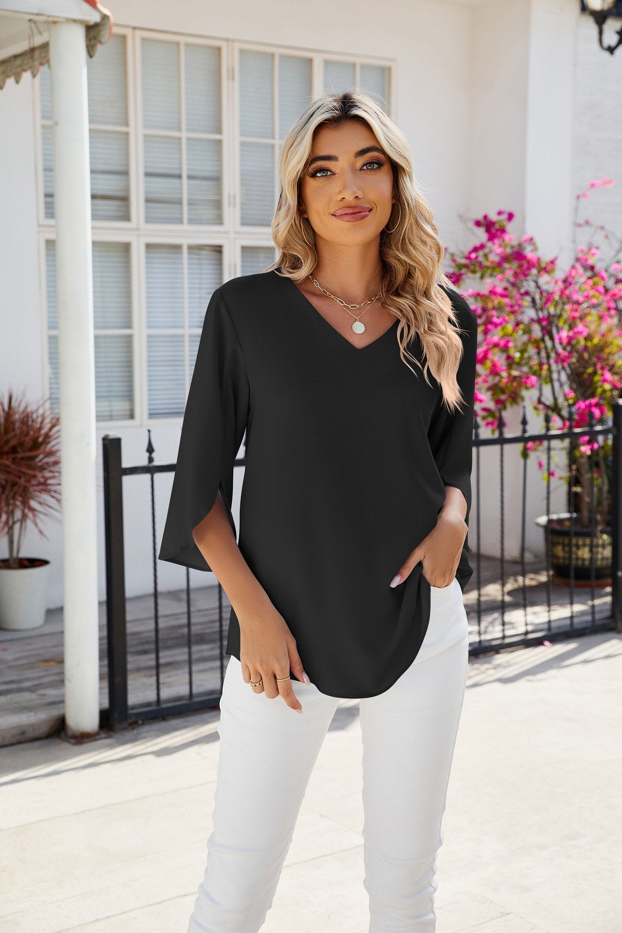 JAMY | Elegancka bluzka z dekoltem w serek 7