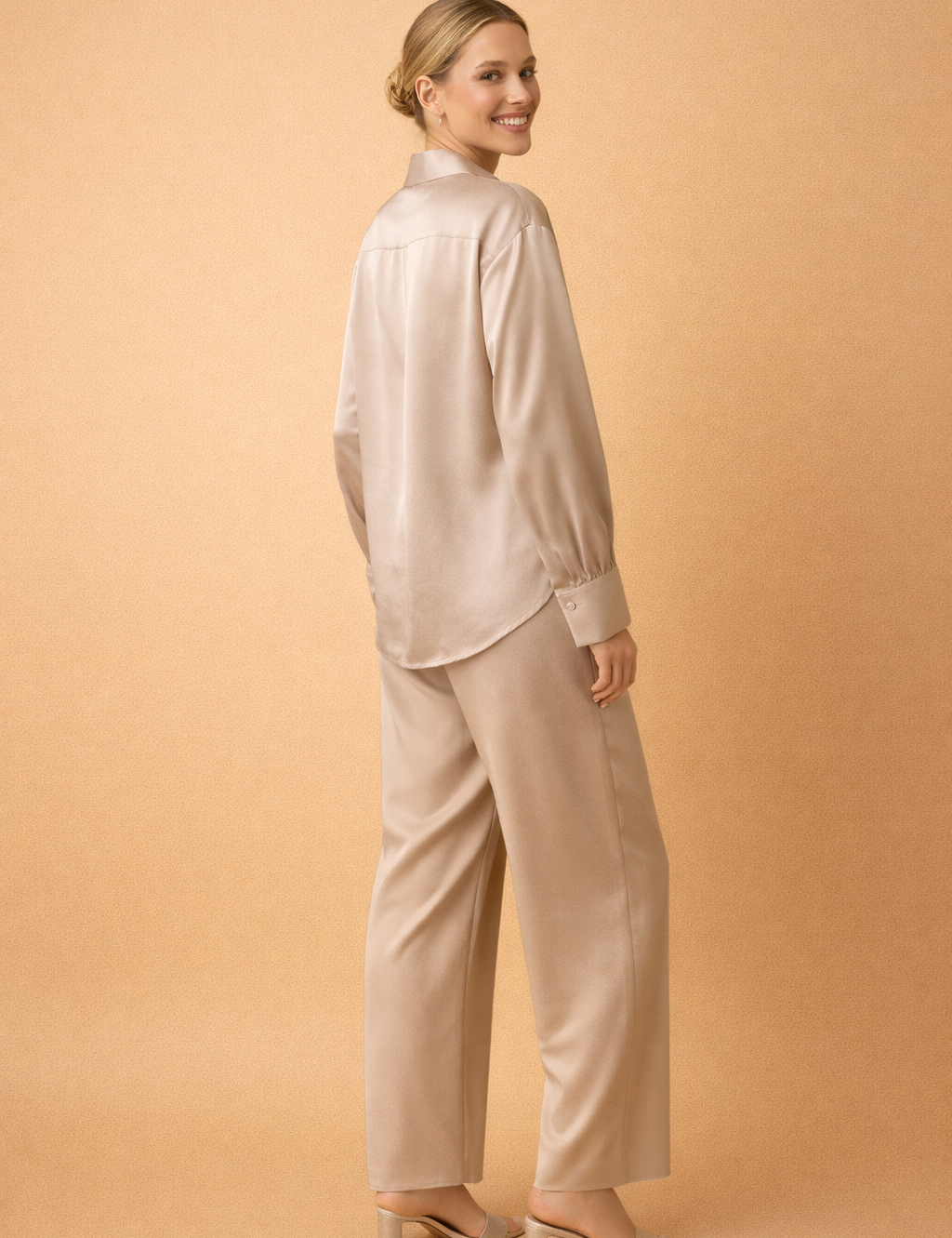 Loosesatinblouse6.png