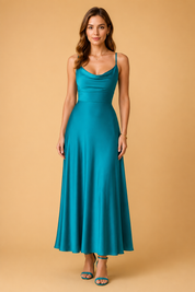 FREYA | Stylowa elegancja i zrównoważona sukienka maxi